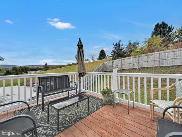 $369,900 | 14 Ridge Vista Drive, Pine Grove, PA 17963