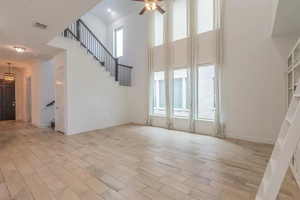 $3,800 | 17644 Sequoia Drive, Dallas, TX 75252