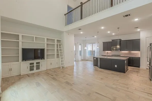 $3,800 | 17644 Sequoia Drive, Dallas, TX 75252