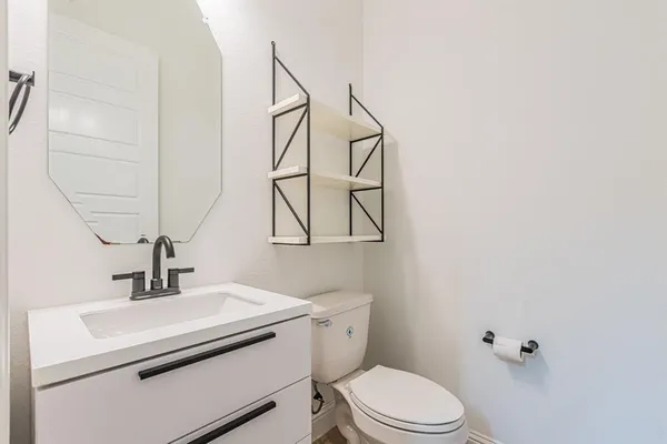 $3,800 | 17644 Sequoia Drive, Dallas, TX 75252