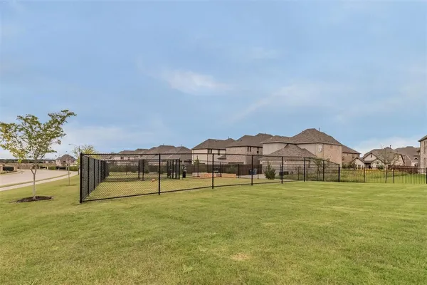 $3,800 | 17644 Sequoia Drive, Dallas, TX 75252