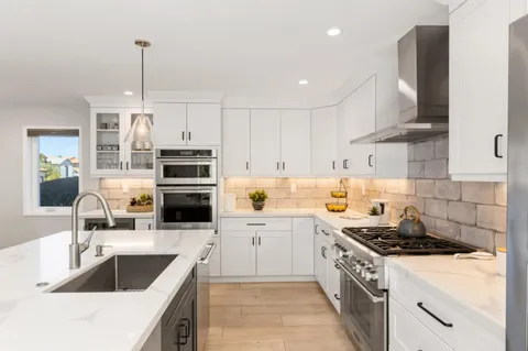 $3,695,000 | 201 Miramontes Avenue, Half Moon Bay, CA 94019