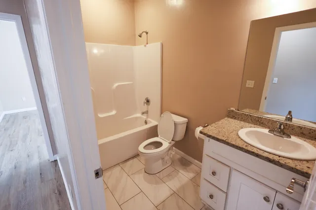 $430,000 | 94 Hayward Dupont Street, Midway, FL 32343