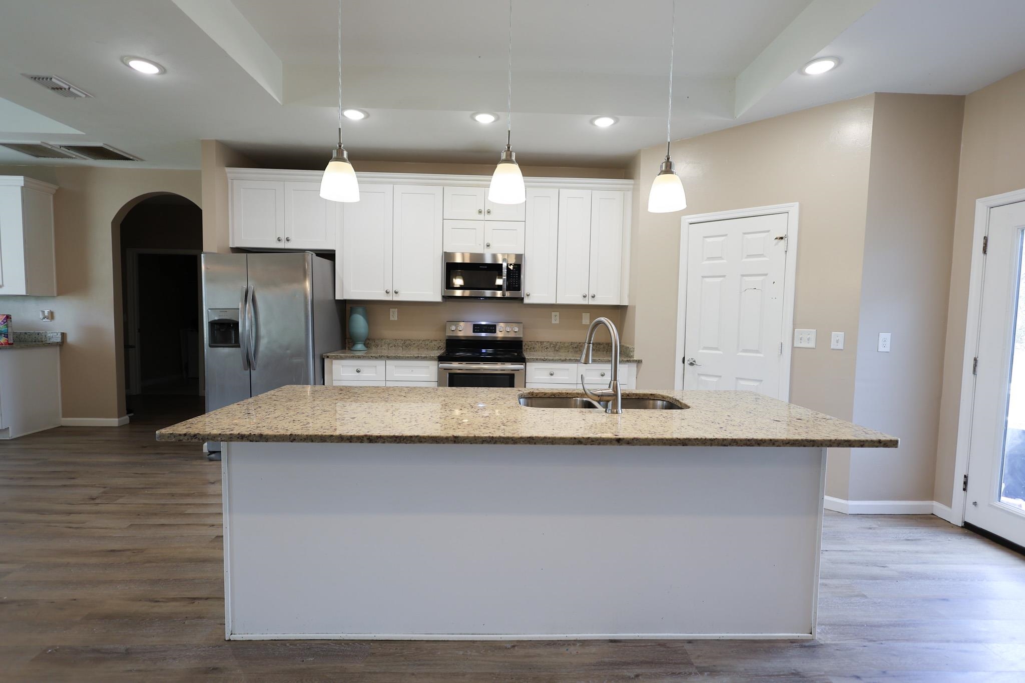 94 Hayward Dupont Street Midway, FL 32343 - Photo 4 of 34