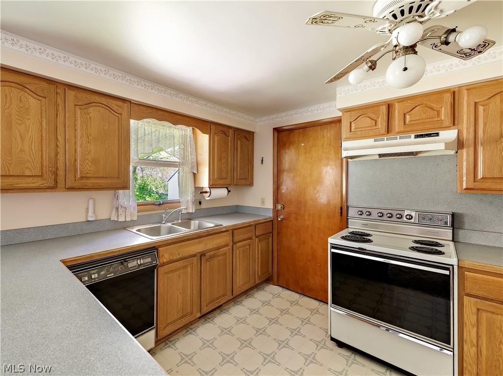 4823 4th Street Northwest Canton, OH 44708 - Photo 9 of 29 Gallery Image 9
