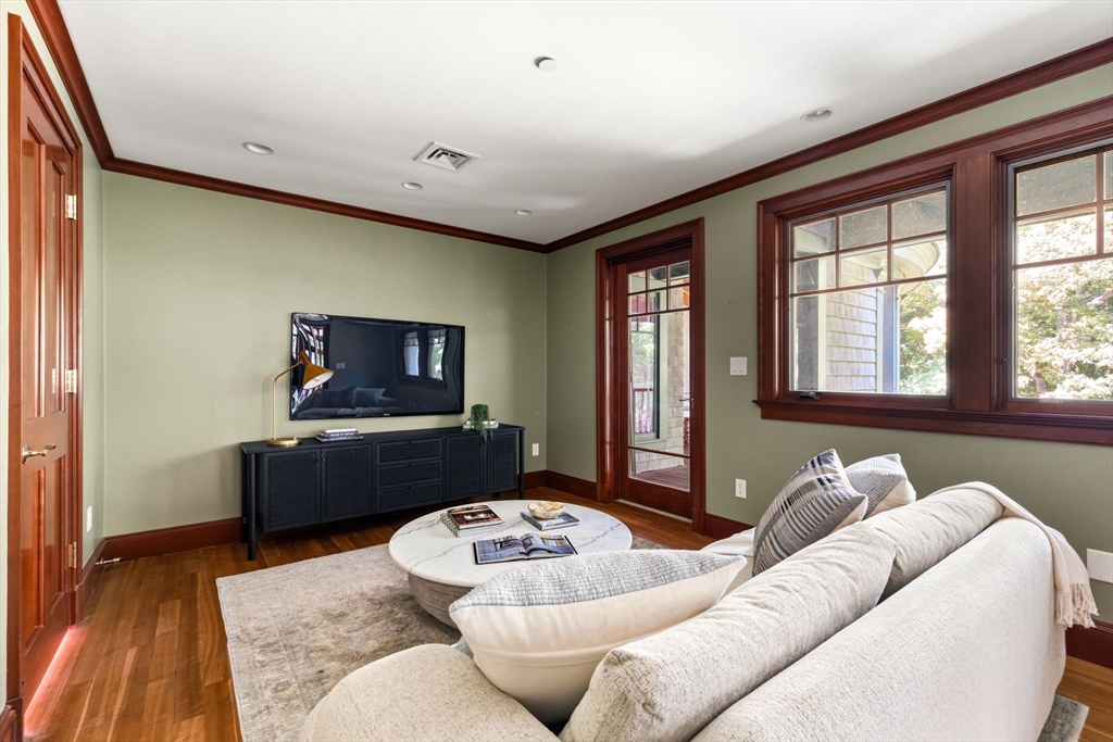 21 Jeffrey Road Wayland, MA 01778 - Photo 14 of 20 Gallery Image 14