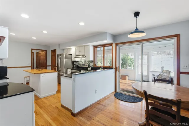 $635,000 | 9 Sachs Court, Hopewell Junction, NY 12533