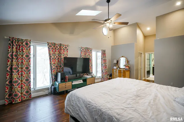 $385,000 | 6024 Knoxville Avenue, Peoria, IL 61614