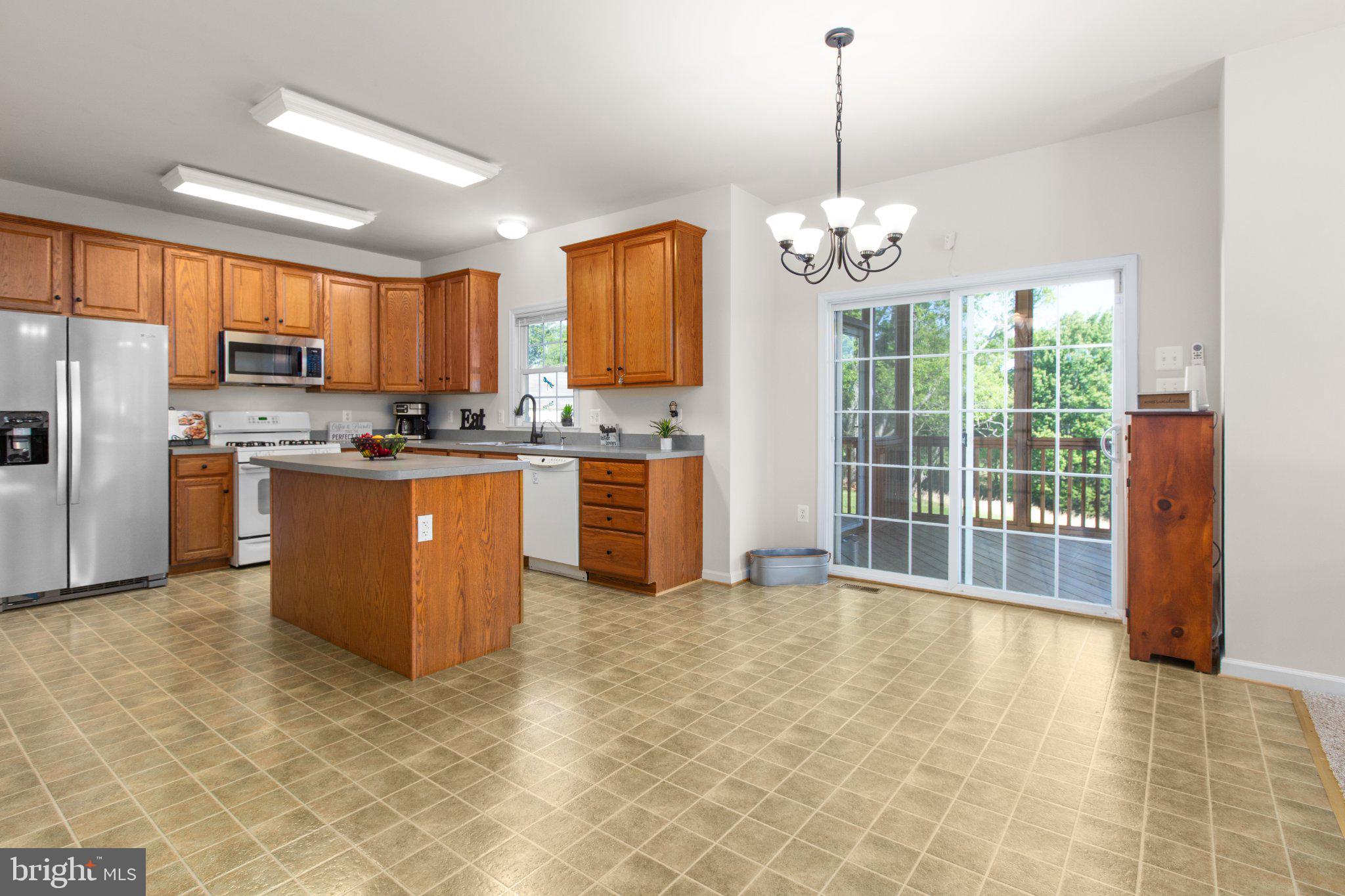 16390 Wayland Road Culpeper, VA 22701 - Photo 25 of 92 Bright and inviting kitchen space.