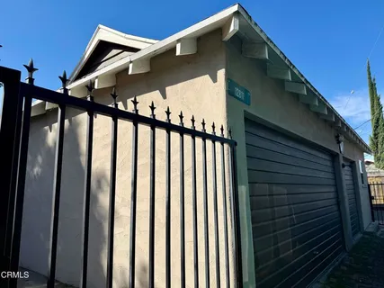 $1,200,000 | 12811 Oxnard Street, Los Angeles, CA 91606