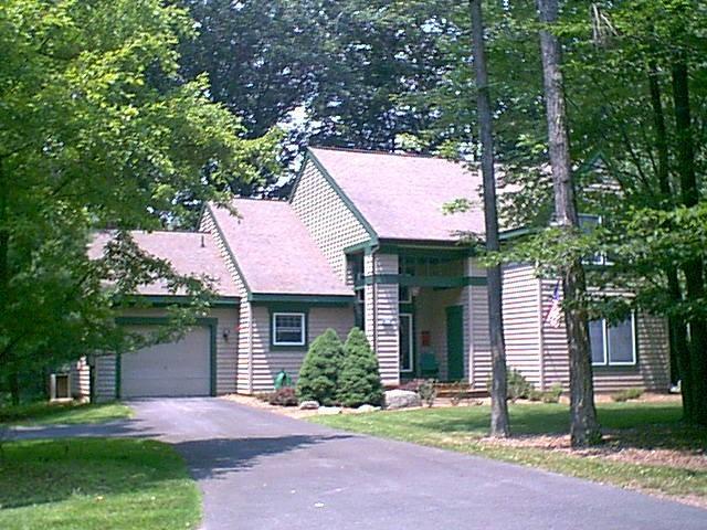 806 Fox Run Buck Hill Falls, PA 18323 - Photo 1 of 1 Listing Photo