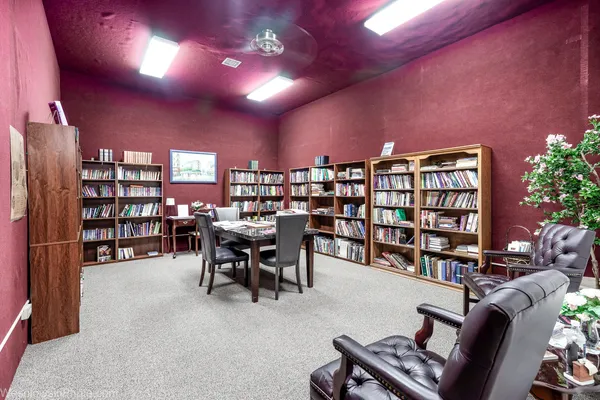 $1,190 | 3305 Sunset Avenue, Unit 106, Waukegan, IL 60087