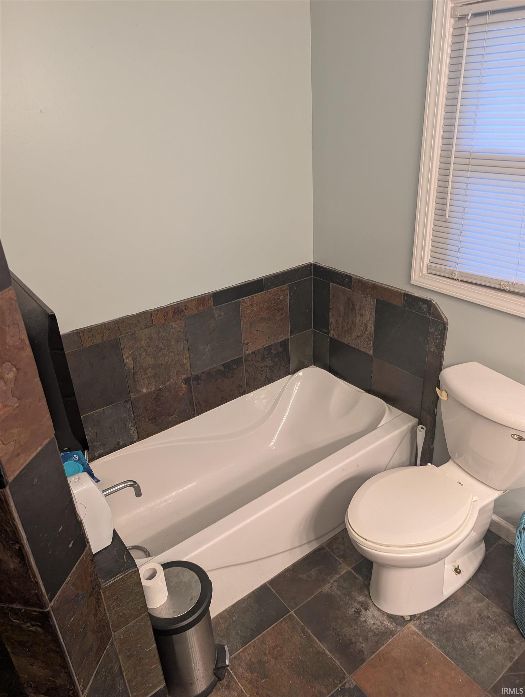 1208 North Sheridan Road Marion, IN 46952 - Photo 6 of 16