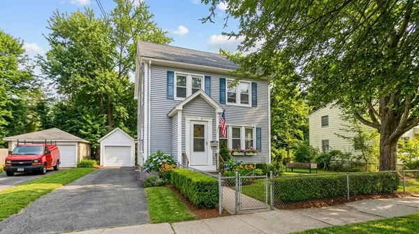 $279,900 | 36 Daniel Street, Springfield, MA 01151