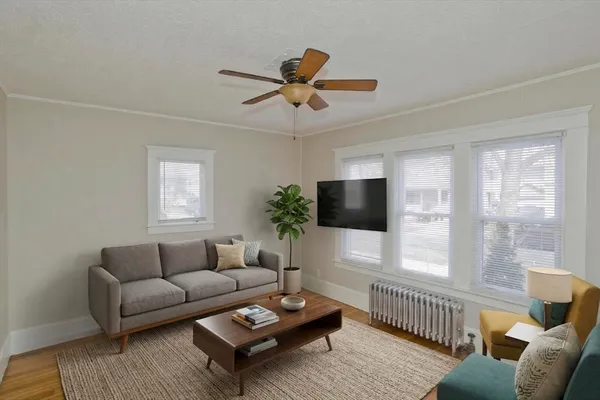 $279,900 | 36 Daniel Street, Springfield, MA 01151