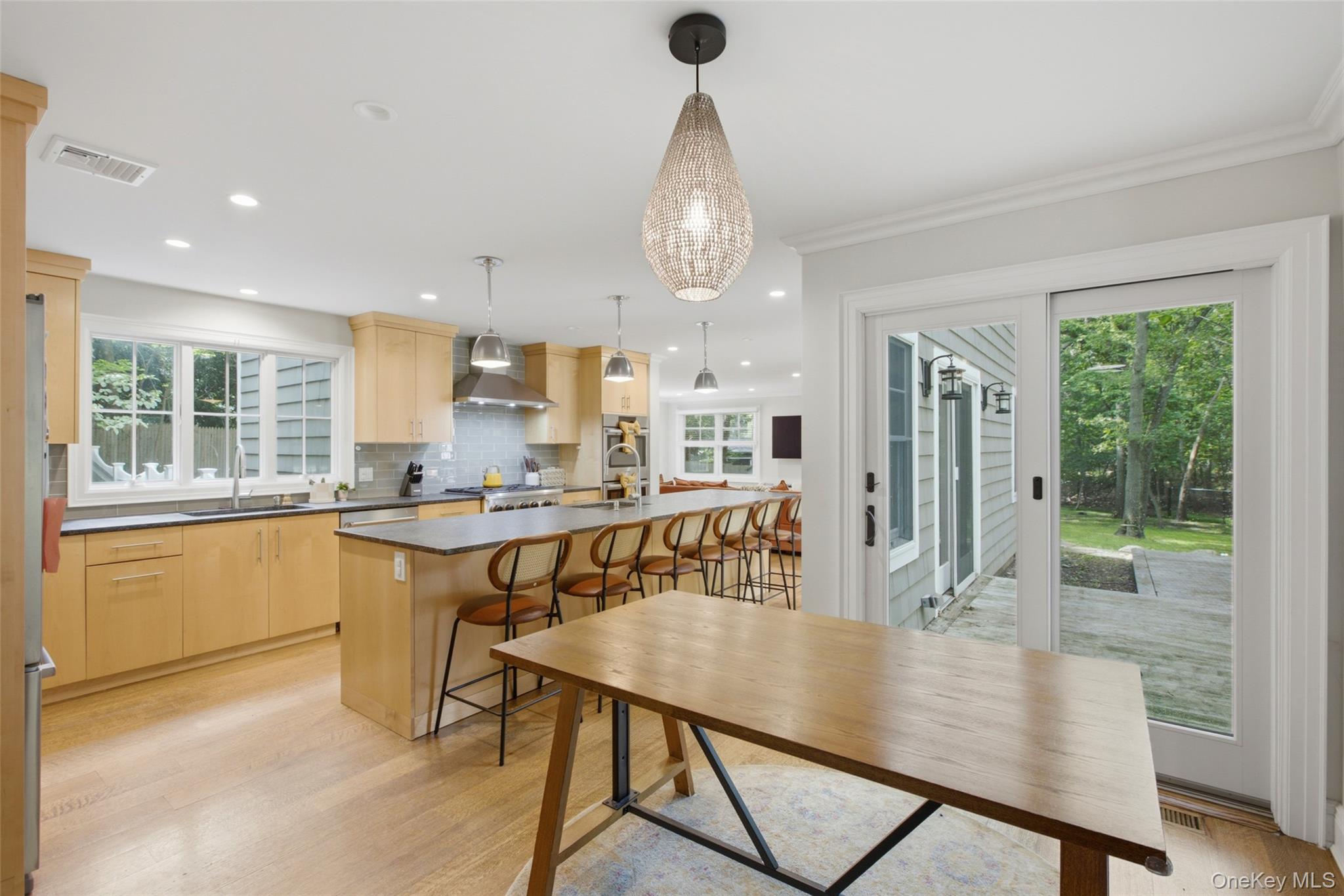 18 West Meadow Road Setauket, NY 11733 - Photo 9 of 32