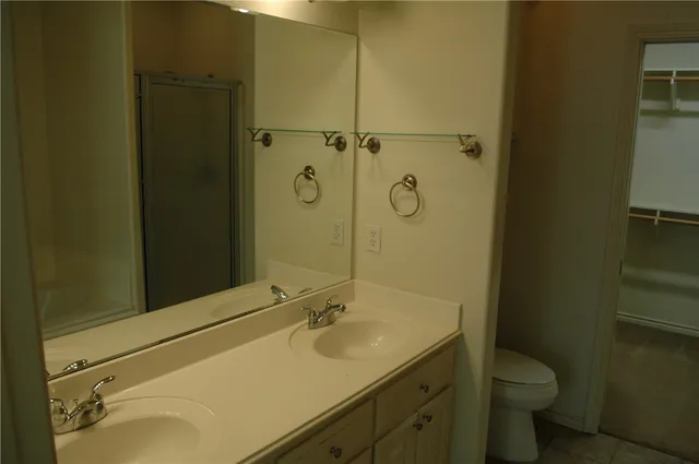 $1,350 | 1600 Fable Lane, College Station, TX 77845