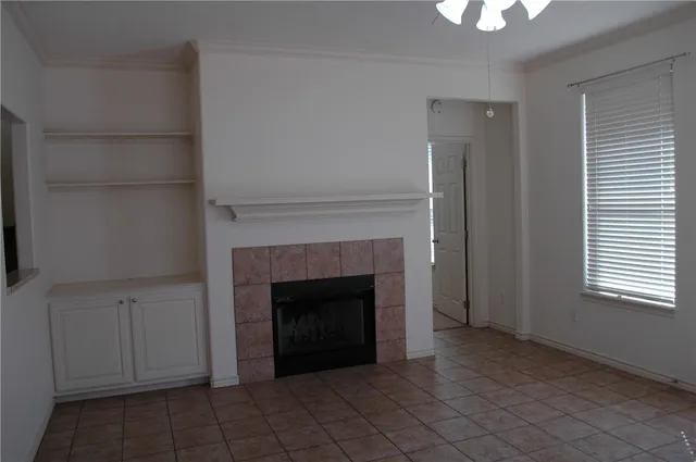 $1,350 | 1600 Fable Lane, College Station, TX 77845