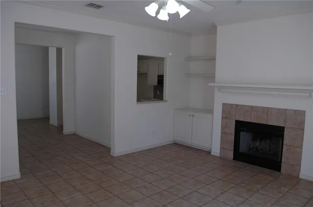 $1,350 | 1600 Fable Lane, College Station, TX 77845