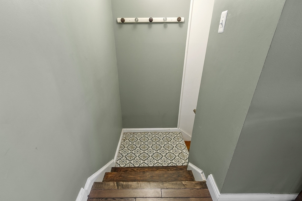 26 Farmland Road, Unit C Lowell, MA 01850 - Photo 25 of 31