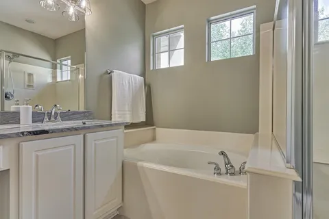 $3,500 | 15 Cobble Gate Place, The Woodlands, TX 77381