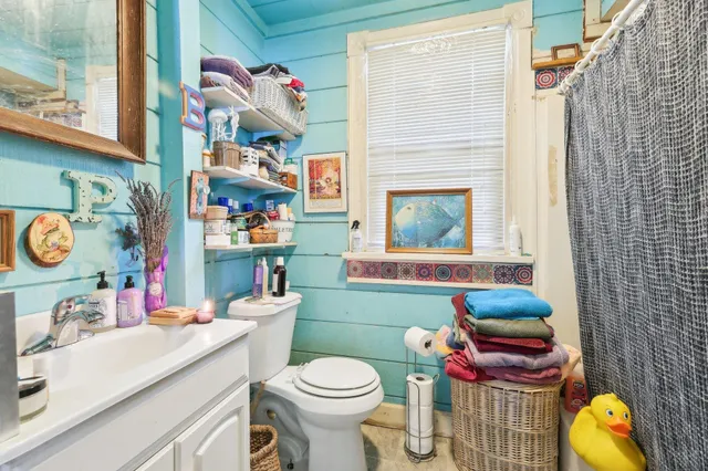 $240,000 | 604 9th, Baraboo, WI 53913