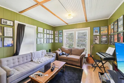 $240,000 | 604 9th, Baraboo, WI 53913