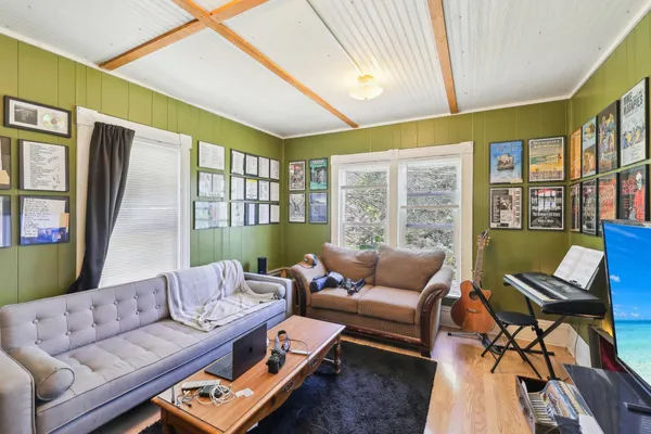 $240,000 | 604 9th, Baraboo, WI 53913