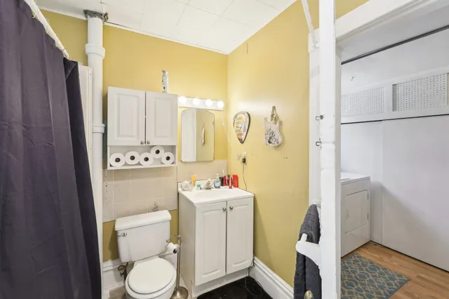 $240,000 | 604 9th, Baraboo, WI 53913