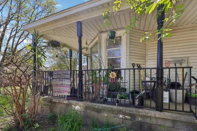 $240,000 | 604 9th, Baraboo, WI 53913