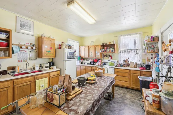 $240,000 | 604 9th, Baraboo, WI 53913