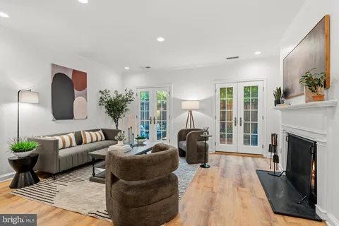 $915,000 | 1614 Beekman Place Northwest, Unit C, Washington, DC 20009