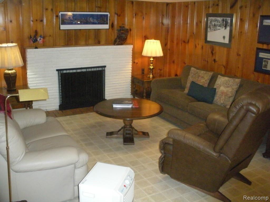 4388 Audubon Road Detroit, MI 48224 - Photo 30 of 32 DSCN6731.jpg