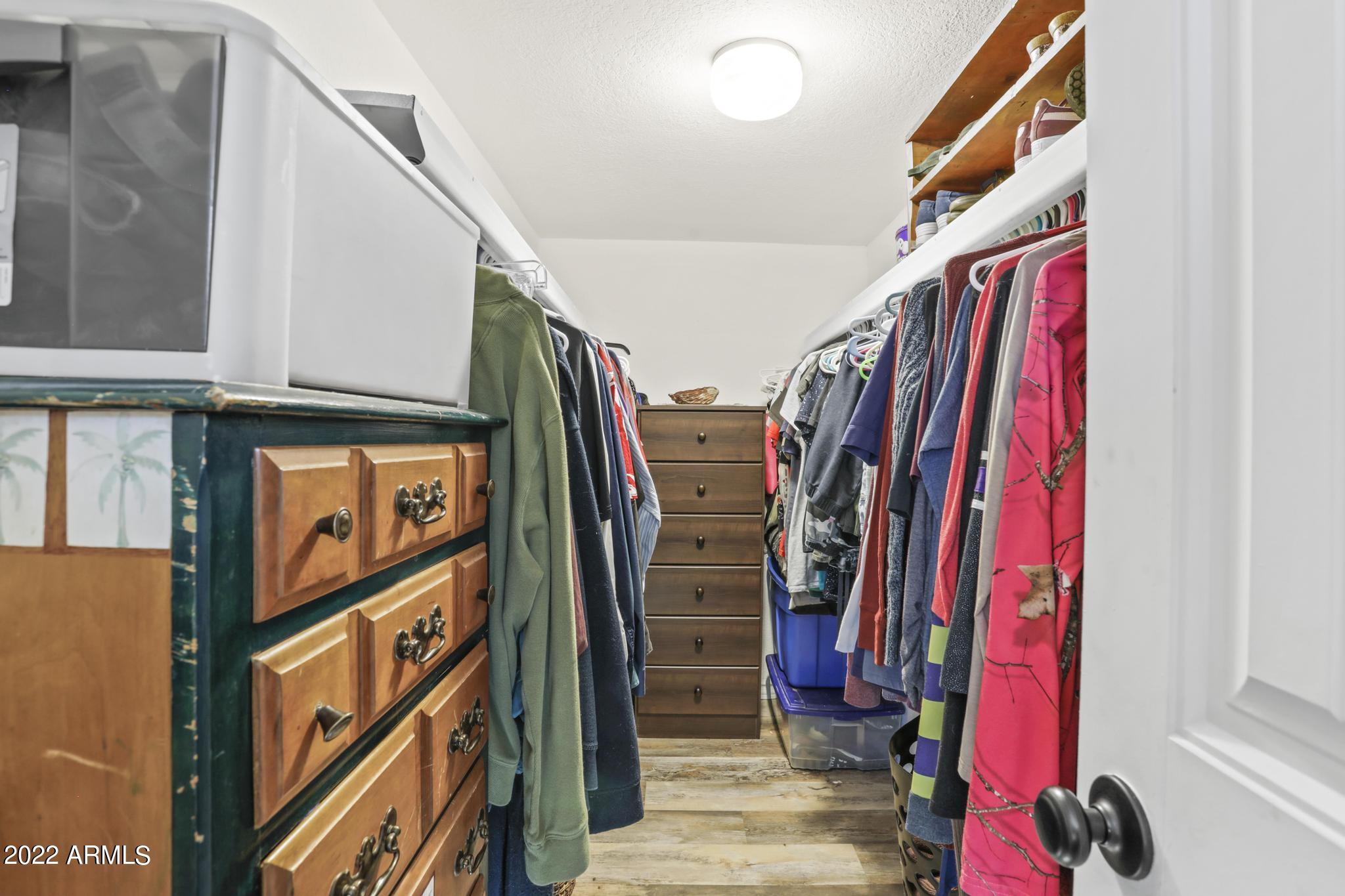 1201 North Matterhorn Road Payson, AZ 85541 - Photo 14 of 29 Master Closet