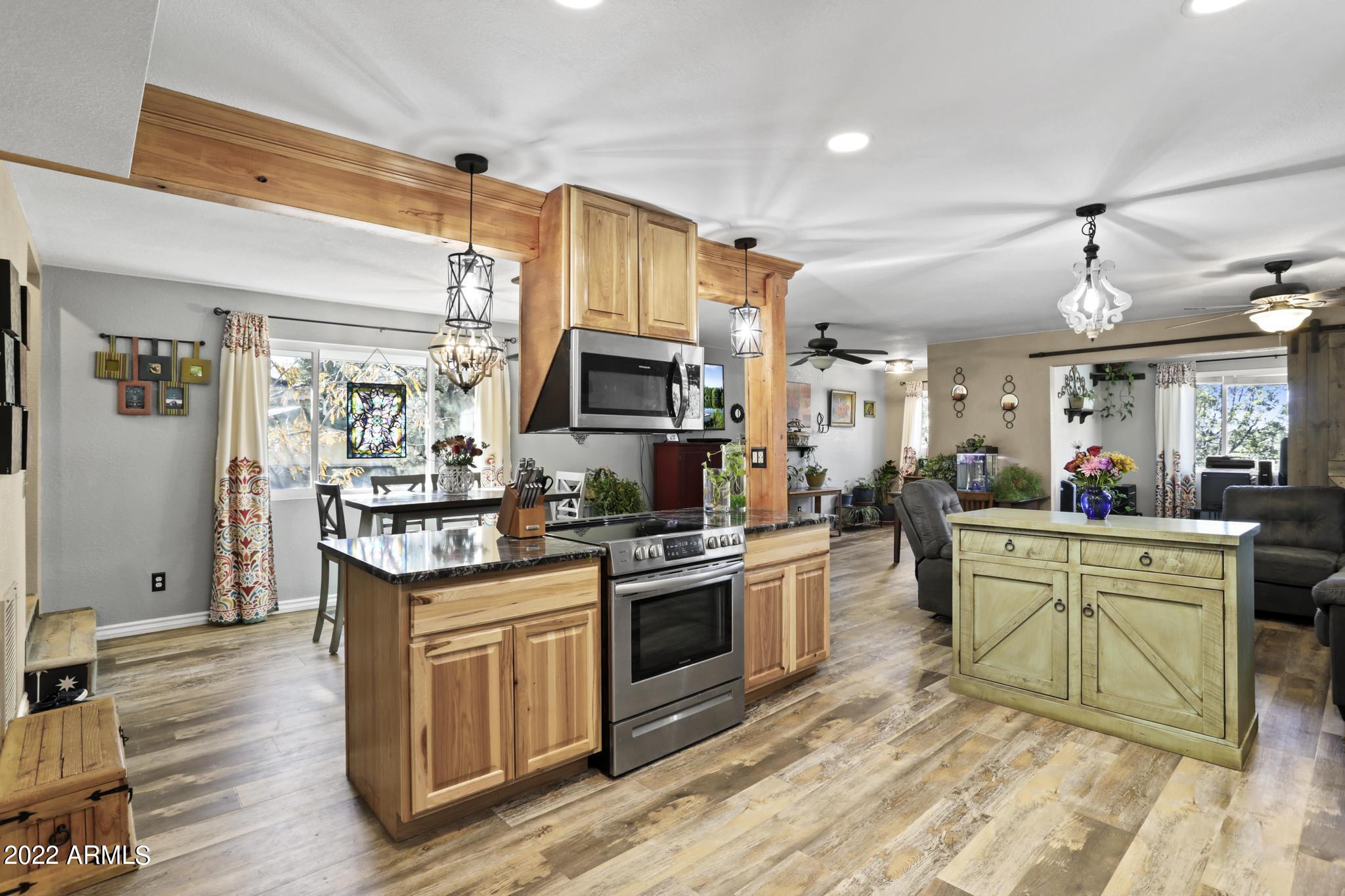1201 North Matterhorn Road Payson, AZ 85541 - Photo 9 of 29 Kitchen Pic 4