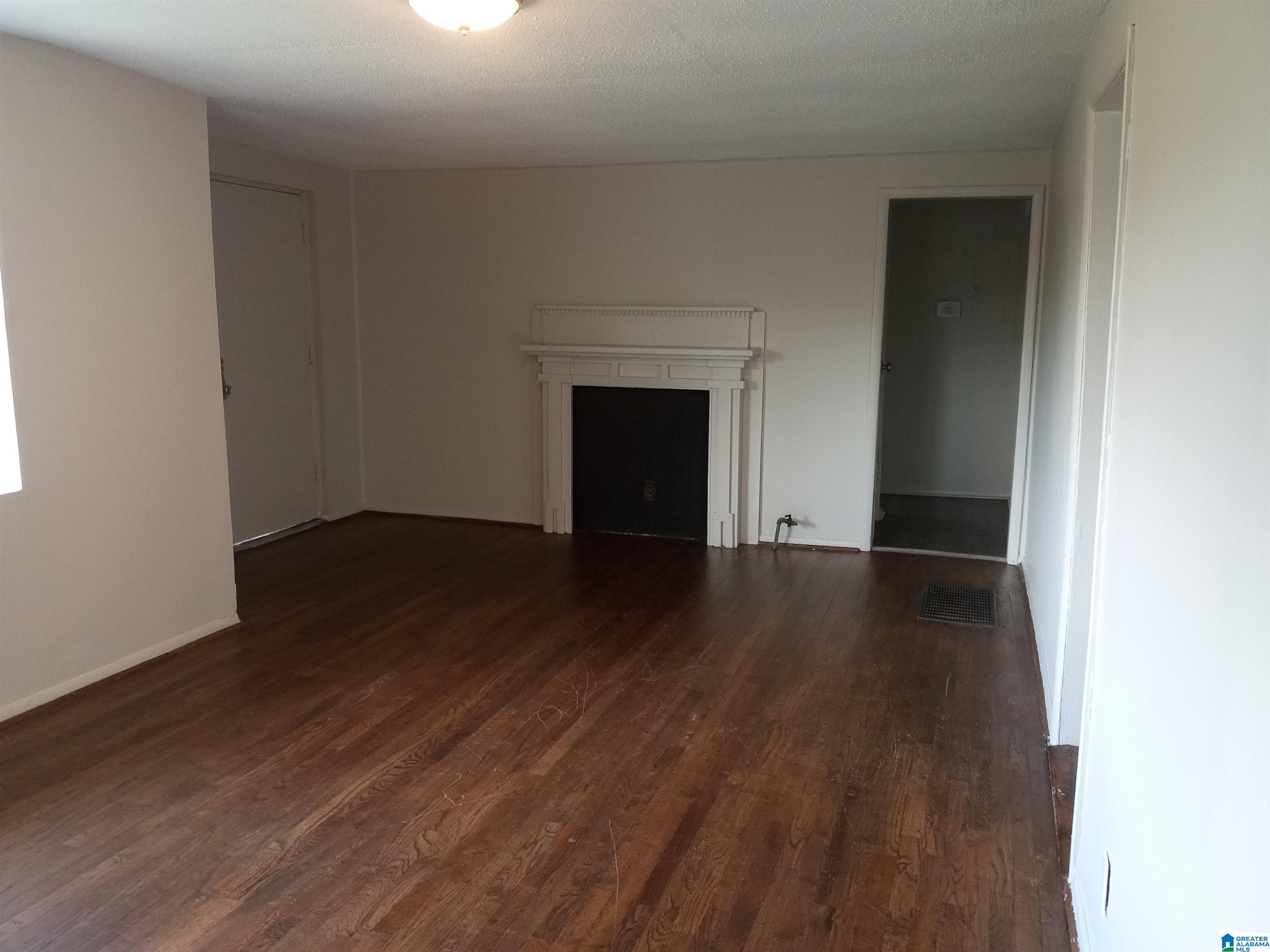 1908 14th Place Southwest Birmingham, AL 35211 - Photo 3 of 28