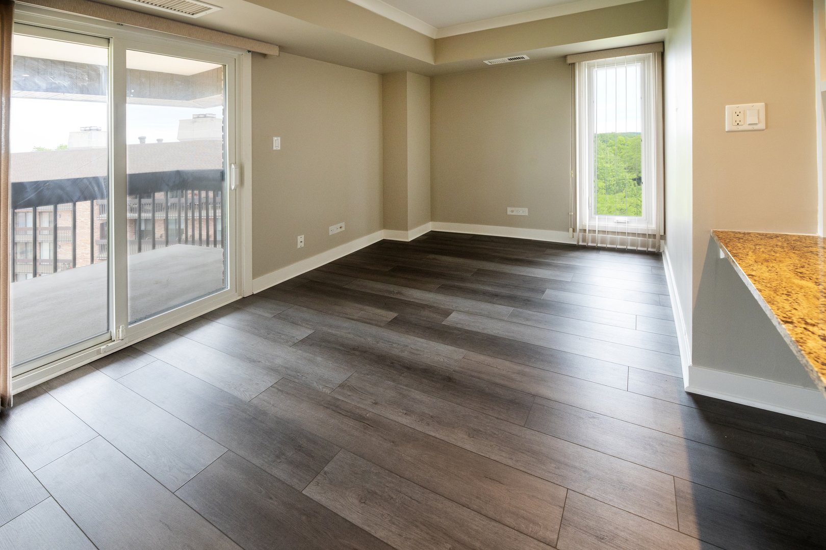 3801 Mission Hills Road, Unit 503 Northbrook, IL 60062 - Photo 8 of 31