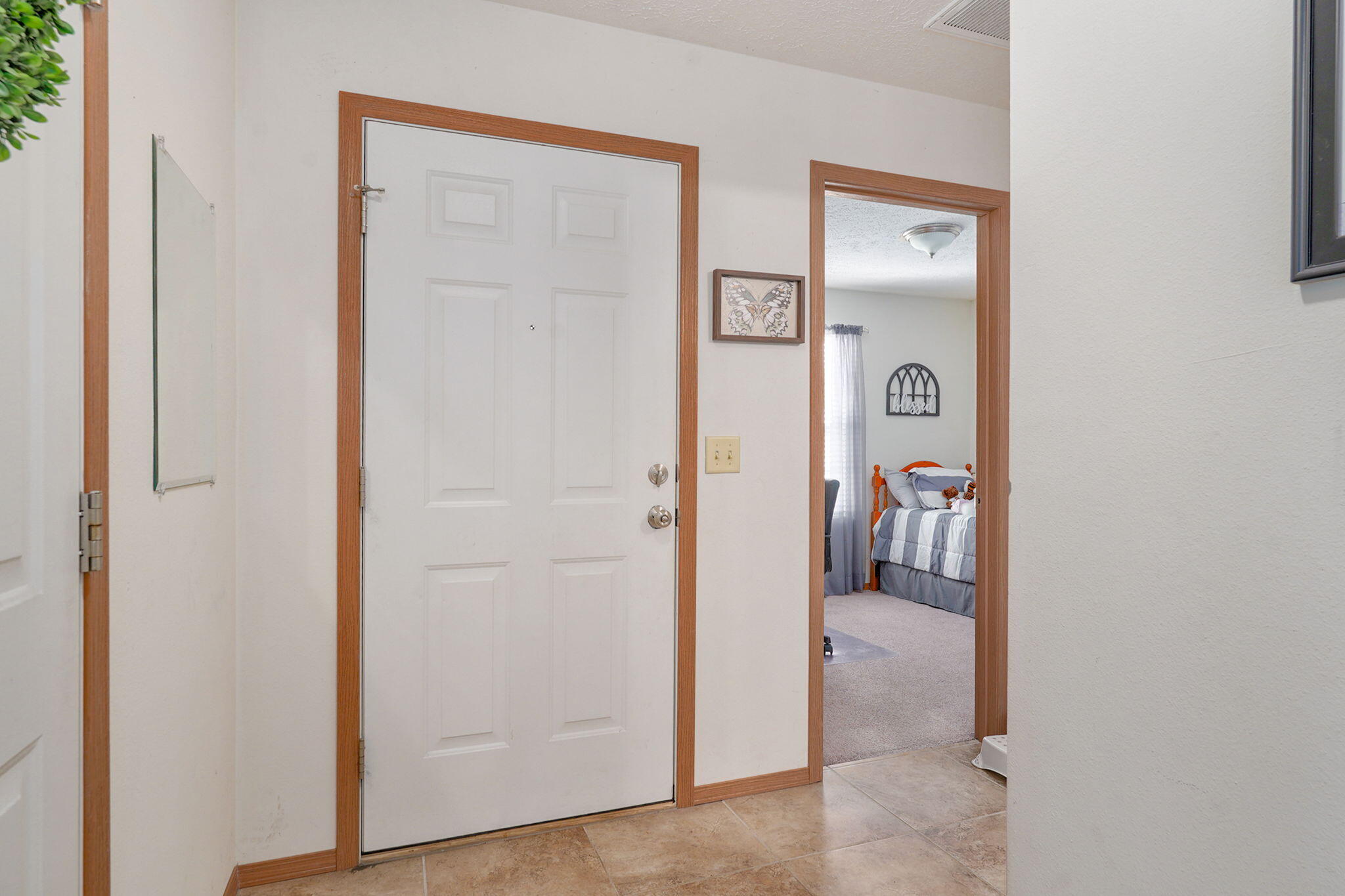 635 South Mahn Avenue Springfield, MO 65802 - Photo 10 of 24 635 S Mahn Ave-10