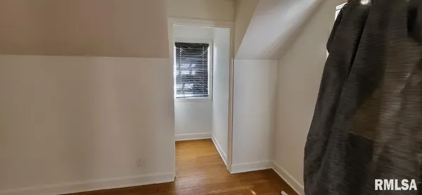 $155,000 | 1398 North Cherry Street, Galesburg, IL 61401