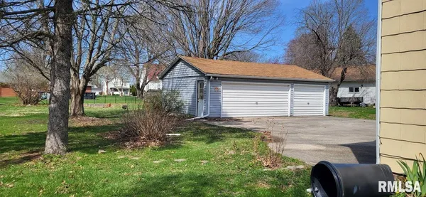 $155,000 | 1398 North Cherry Street, Galesburg, IL 61401