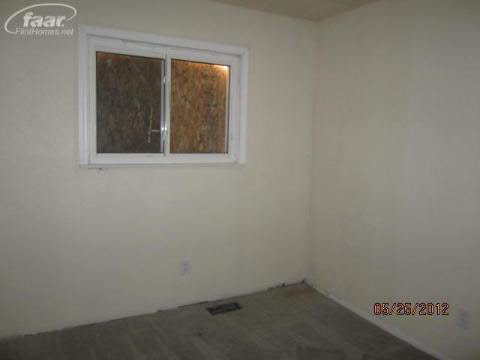 6162 Neff Road Mount Morris, MI 48458 - Photo 4 of 6 20111506-3.JPG