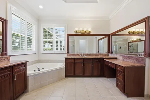 $1,400,000 | 11788 Knightsbridge Place, Wellington, FL 33449