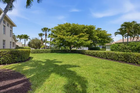 $1,400,000 | 11788 Knightsbridge Place, Wellington, FL 33449