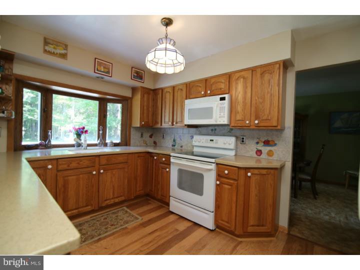79 Cooper Avenue Delran, NJ 08057 - Photo 8 of 20 Kitchen