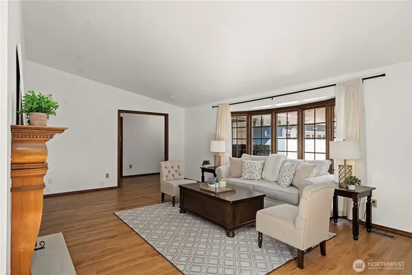 $599,950 | 1825 Rainier Court, Sumner, WA 98390