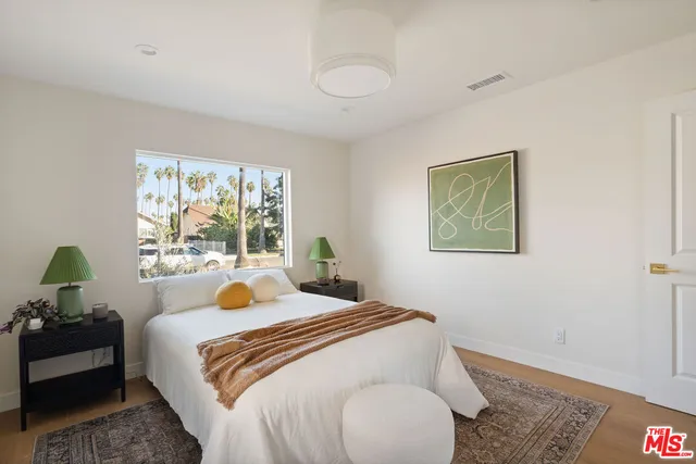 $1,199,000 | 4617 10th Avenue, Los Angeles, CA 90043