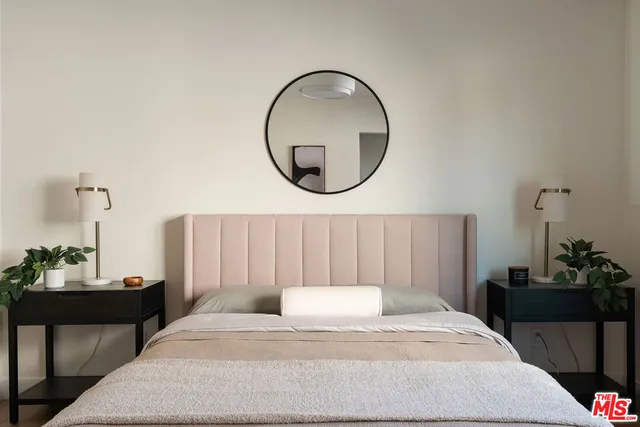 $1,199,000 | 4617 10th Avenue, Los Angeles, CA 90043