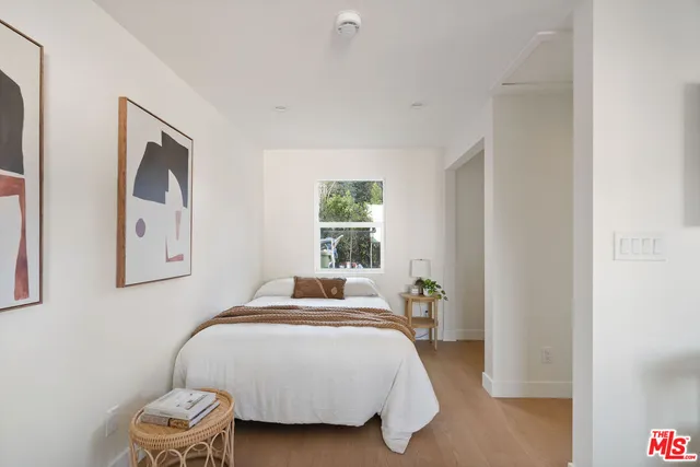 $1,199,000 | 4617 10th Avenue, Los Angeles, CA 90043