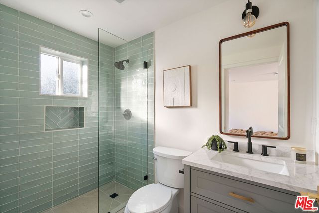 $1,199,000 | 4617 10th Avenue, Los Angeles, CA 90043