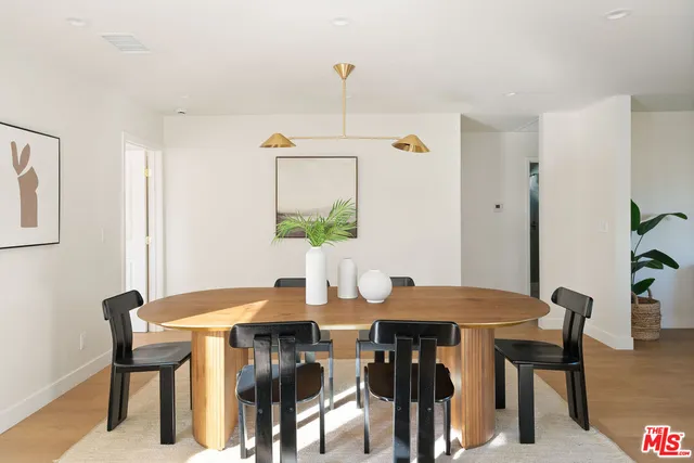 $1,199,000 | 4617 10th Avenue, Los Angeles, CA 90043